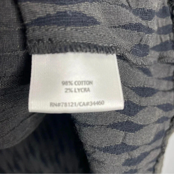 Eileen Fisher 3D Crinkle Minimalistic Quiet Luxury Full Zip Gray Jacket - Picture 5 of 7